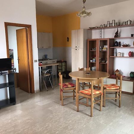 90Ss Apartament Reggio di Calabria Exterior photo